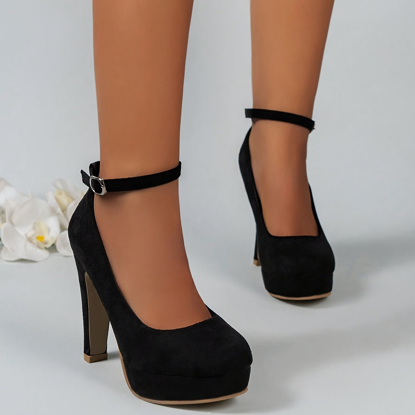 Dulcia™ | French Round Heels